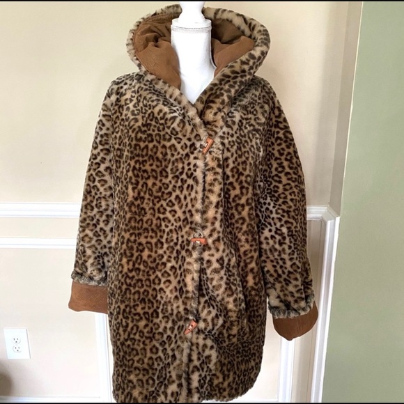 Jackets & Blazers - VINTAGE Leopard Suede and Faux Fur Coat